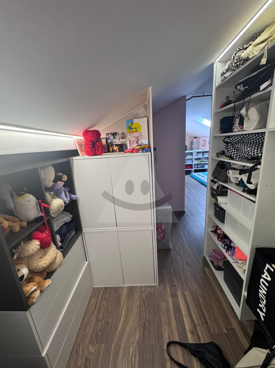 Na predaj moderný 5-izbový rodinný dom s perfektnou dostupnosťou do Bratislavy, Viedne aj Budapesti, Lével