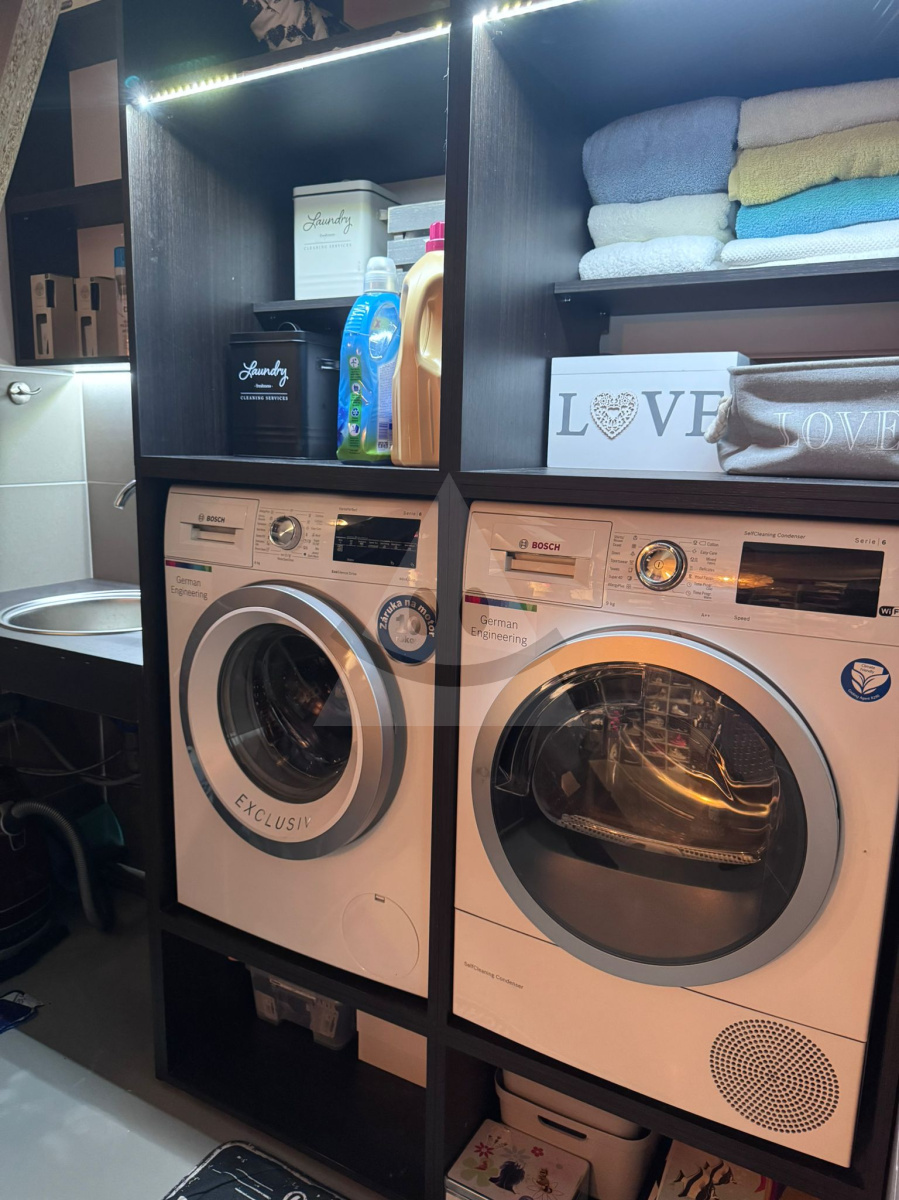 Na predaj moderný 5-izbový rodinný dom s perfektnou dostupnosťou do Bratislavy, Viedne aj Budapesti, Lével