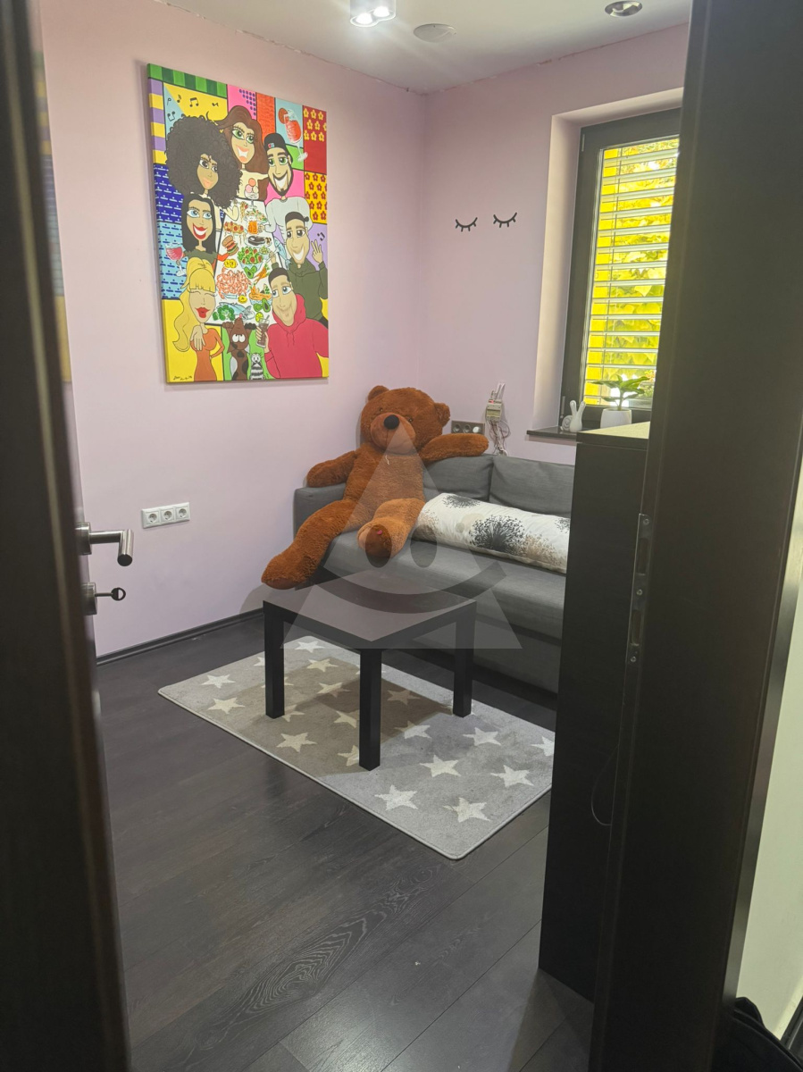 Na predaj moderný 5-izbový rodinný dom s perfektnou dostupnosťou do Bratislavy, Viedne aj Budapesti, Lével