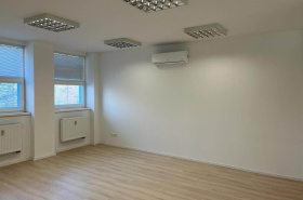Kancelárie, administratívne priestory for rent, Komárno, Komárno