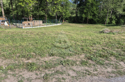 Pozemok pre rodinné domy for sale, Bystrička