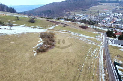 Stavebný pozemok pre rodinný dom / 827 m2/, Ovčiarsko okr. Žilina