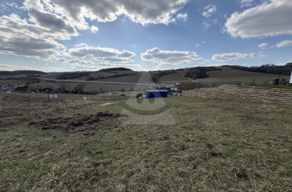 Stavebný pozemok s pekným výhľadom  /662 m2/, Žilina - Ovčiarsko